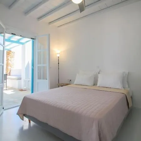 τinos Sea View Holiday home