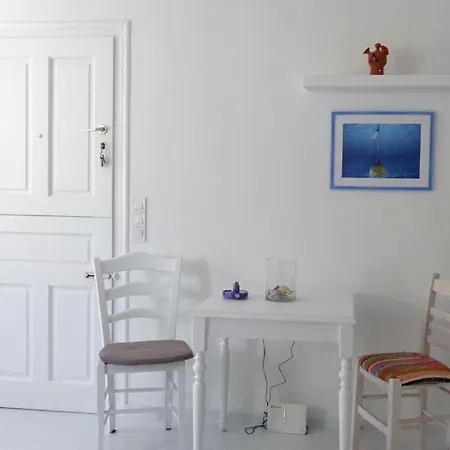 τinos Sea View Holiday home
